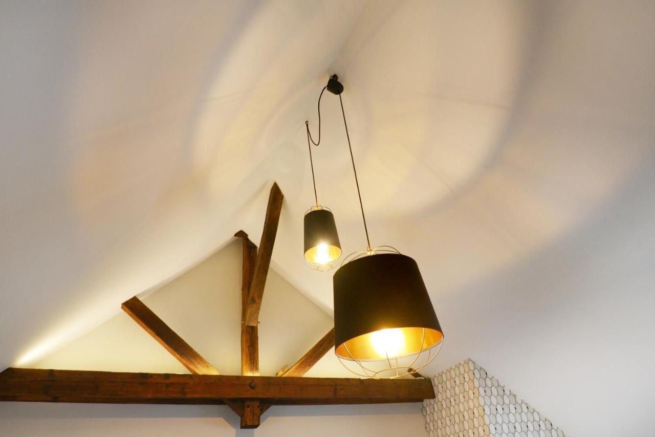 L'Artelier Dans Ma Cour Bed & Breakfast Hermonville Екстериор снимка