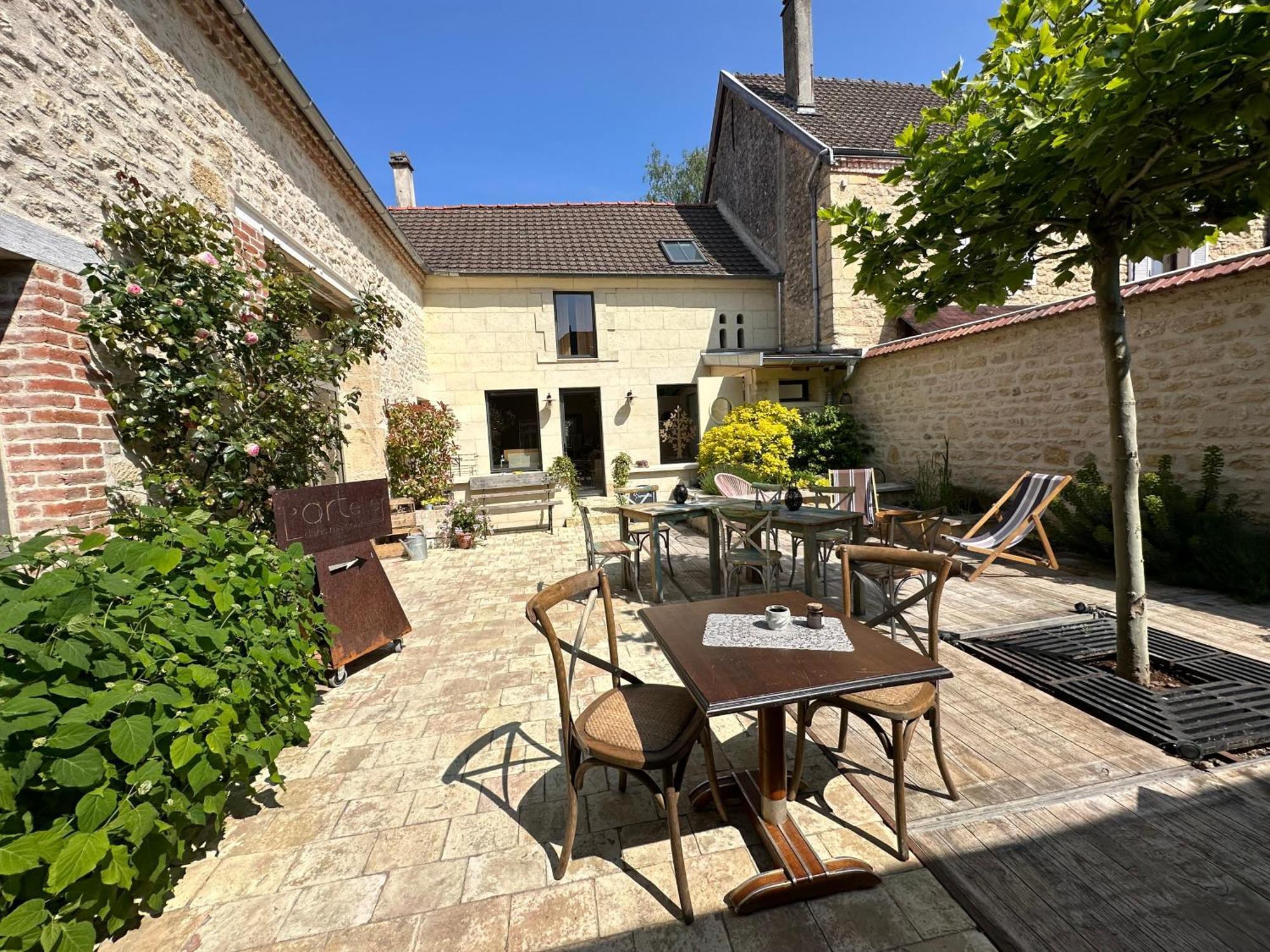 L'Artelier Dans Ma Cour Bed & Breakfast Hermonville Екстериор снимка